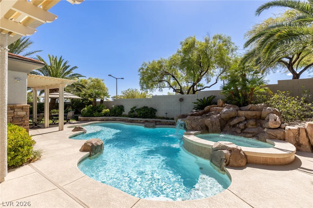 10713 Beringer, Las Vegas, NV 89144