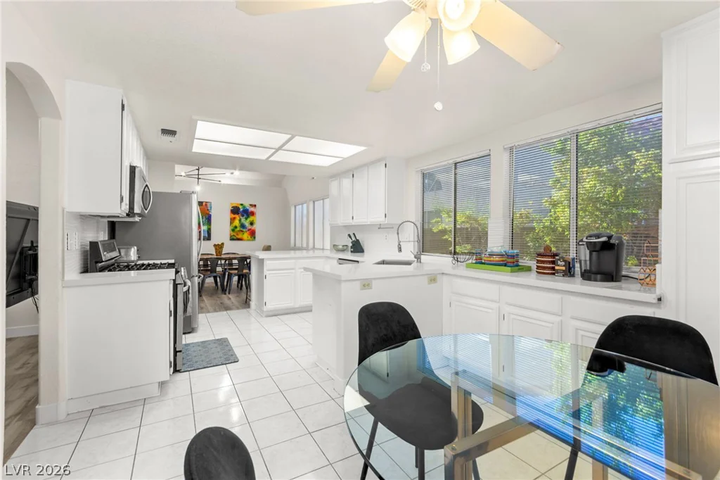 4708 Standing Bluff, Las Vegas, NV 89130