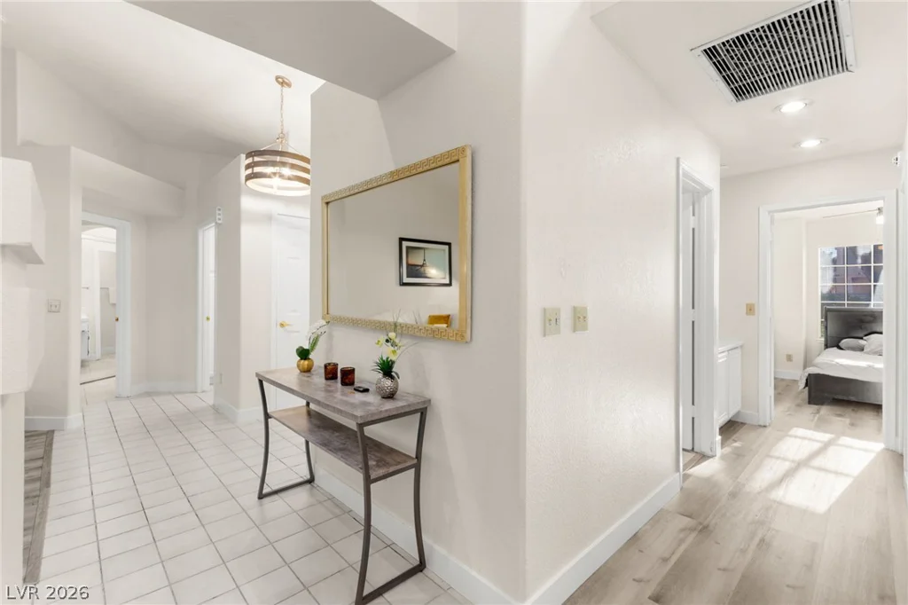 4708 Standing Bluff, Las Vegas, NV 89130