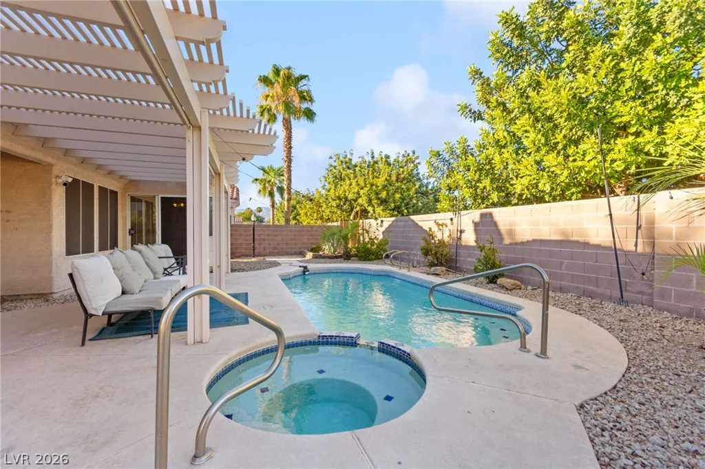4708 Standing Bluff, Las Vegas, NV 89130