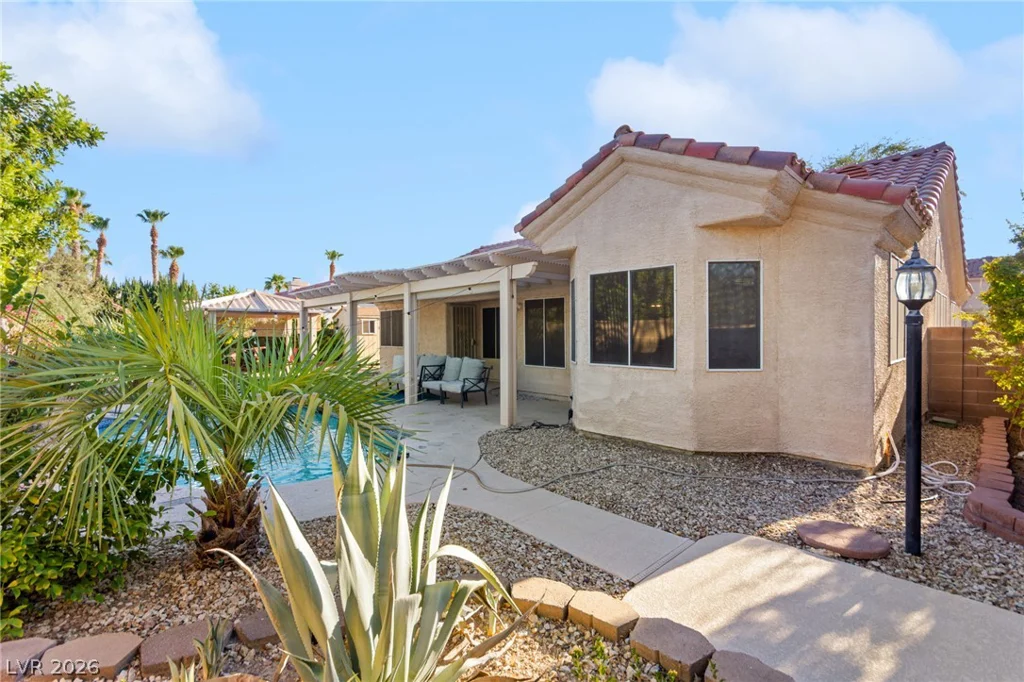 4708 Standing Bluff, Las Vegas, NV 89130