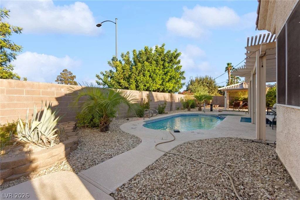 4708 Standing Bluff, Las Vegas, NV 89130