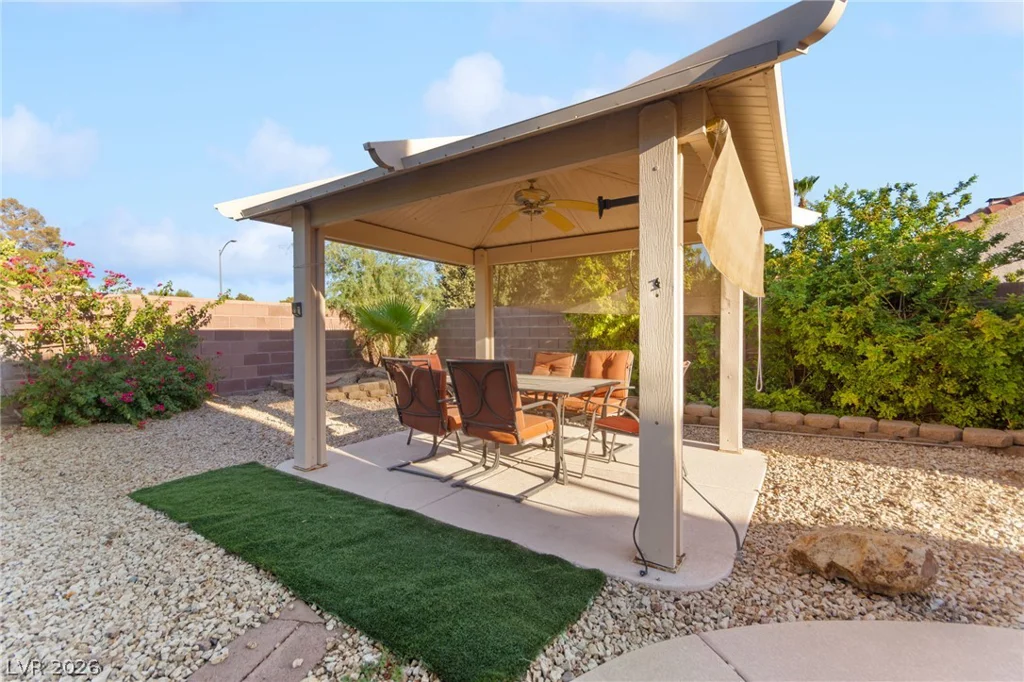 4708 Standing Bluff, Las Vegas, NV 89130