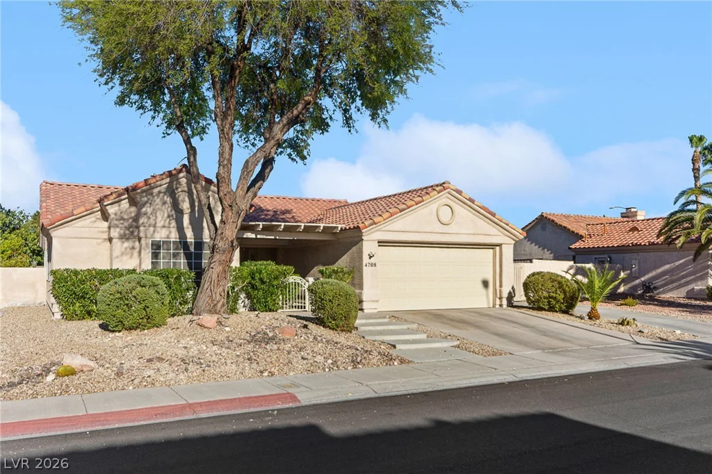 4708 Standing Bluff, Las Vegas, NV 89130