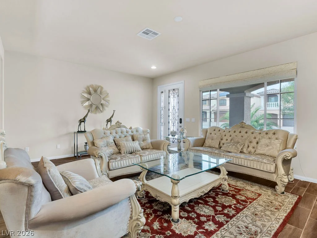 6465 Grande River, Las Vegas, NV 89139