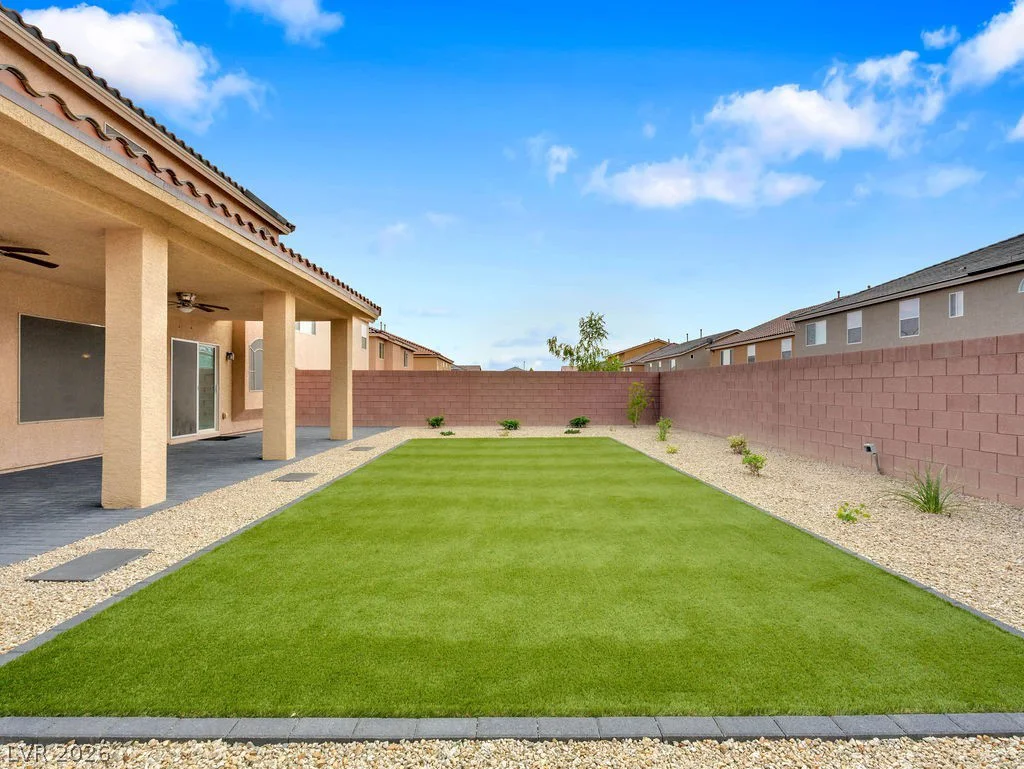 6465 Grande River, Las Vegas, NV 89139