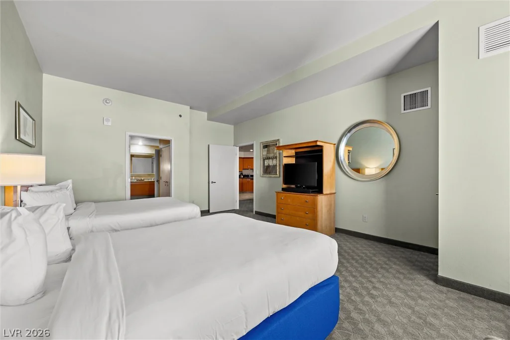 211 Flamingo, Las Vegas, NV 89169