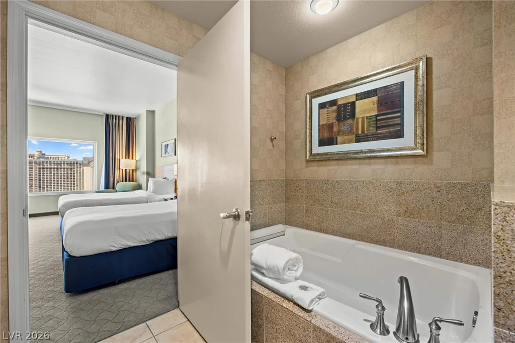 211 Flamingo, Las Vegas, NV 89169