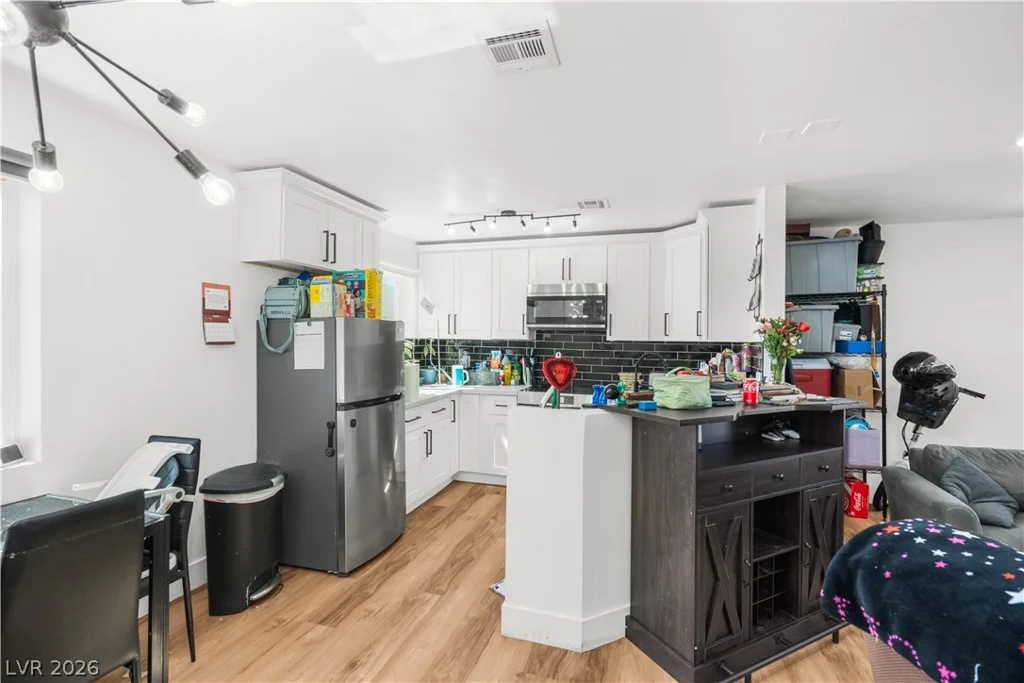 2201 Sun, North Las Vegas, NV 89030