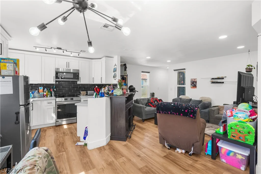 2201 Sun, North Las Vegas, NV 89030