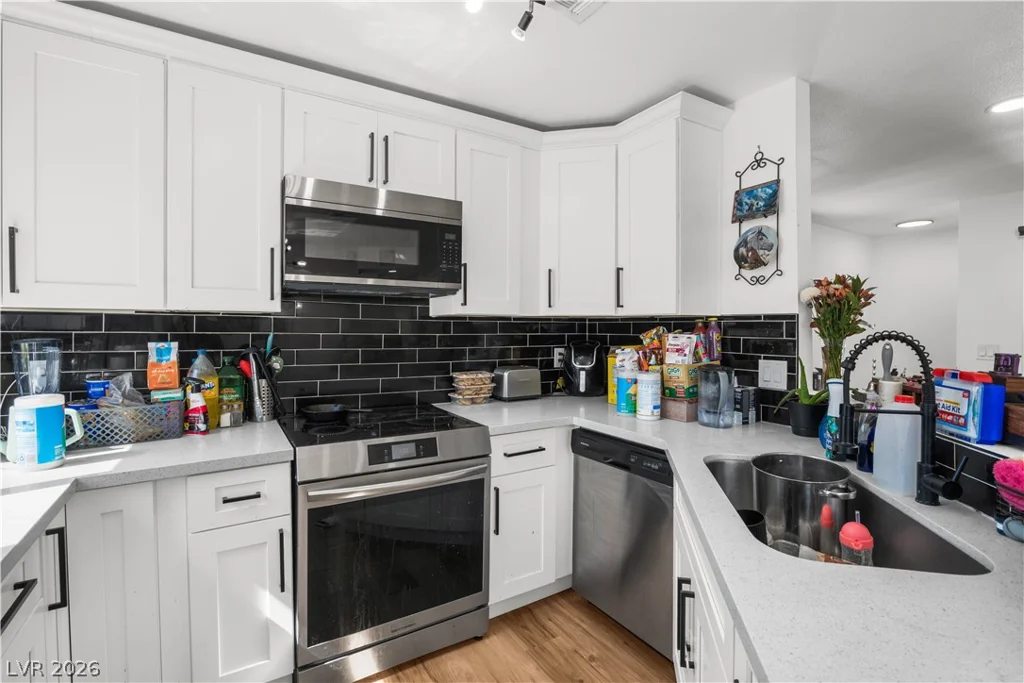 2201 Sun, North Las Vegas, NV 89030