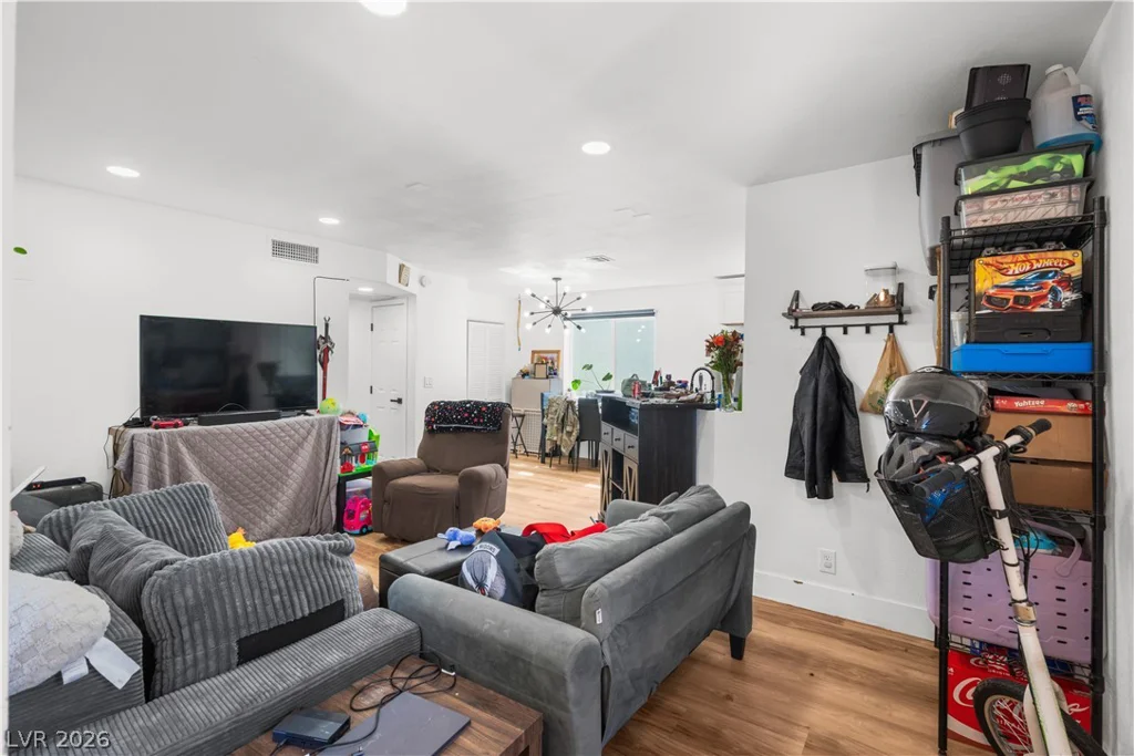 2201 Sun, North Las Vegas, NV 89030