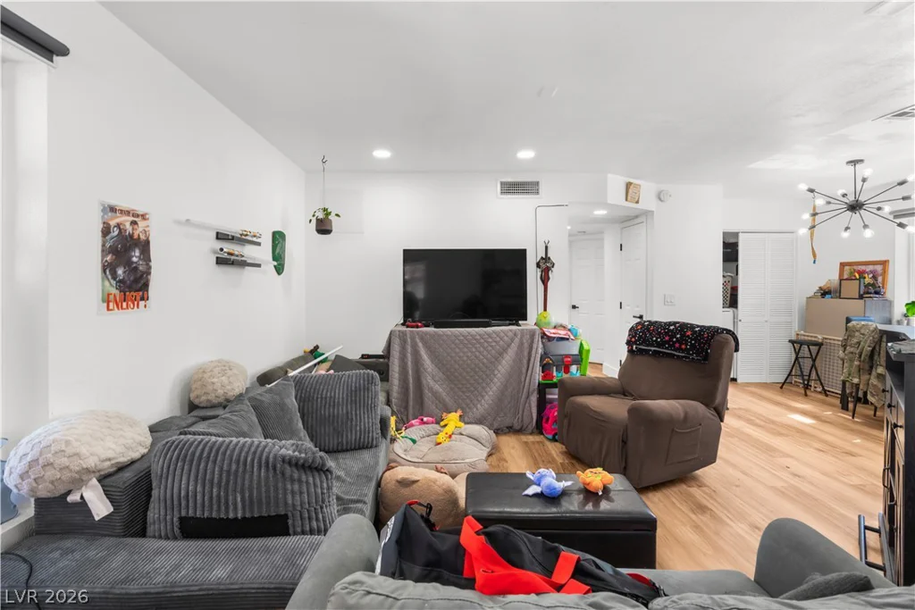 2201 Sun, North Las Vegas, NV 89030