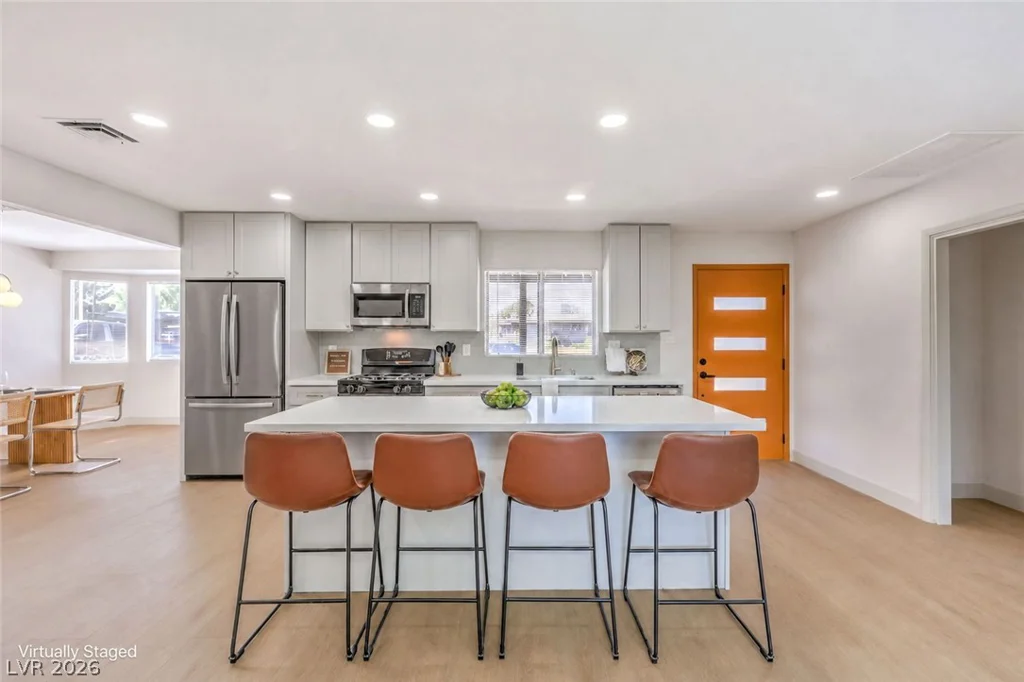 1004 Baker, Las Vegas, NV 89108