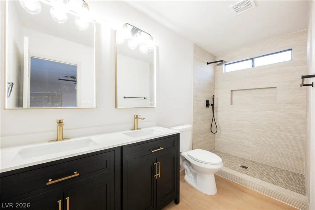 1004 Baker, Las Vegas, NV 89108