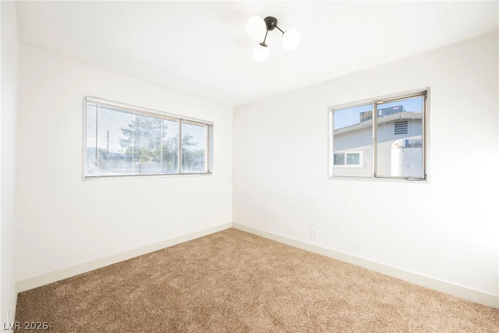 1004 Baker, Las Vegas, NV 89108