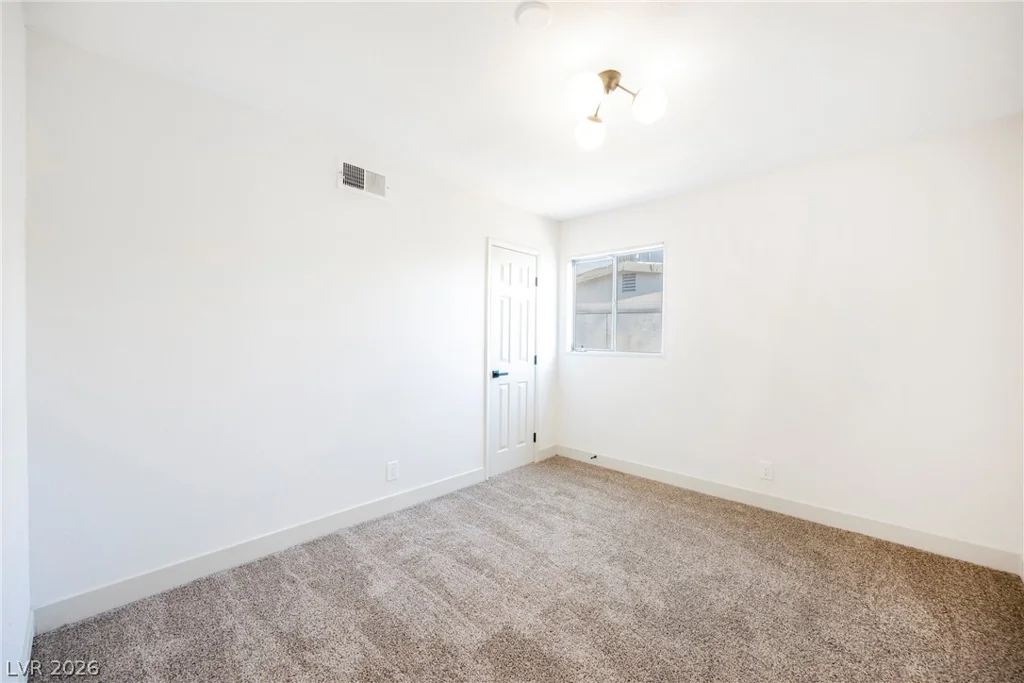 1004 Baker, Las Vegas, NV 89108