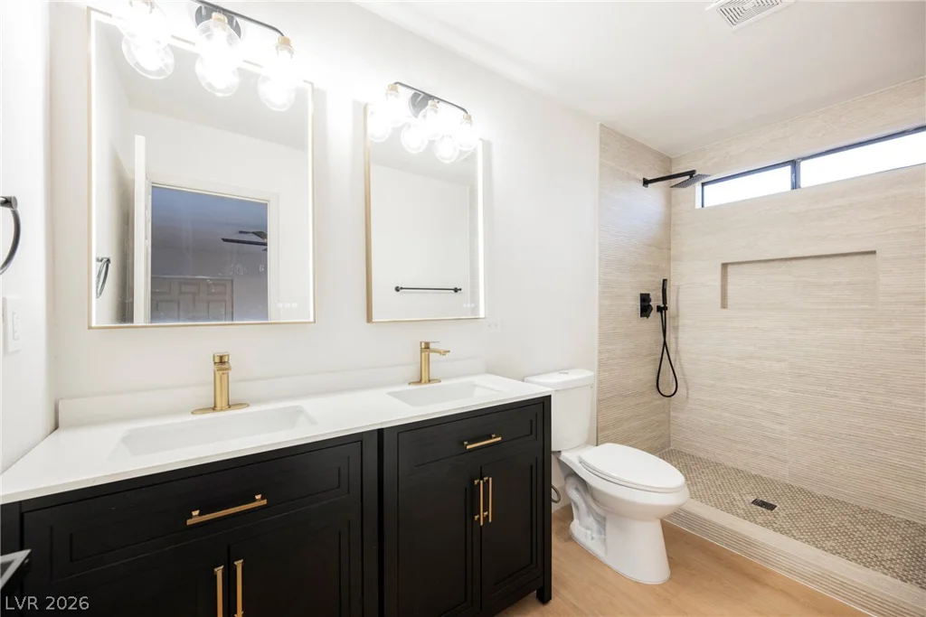 1004 Baker, Las Vegas, NV 89108