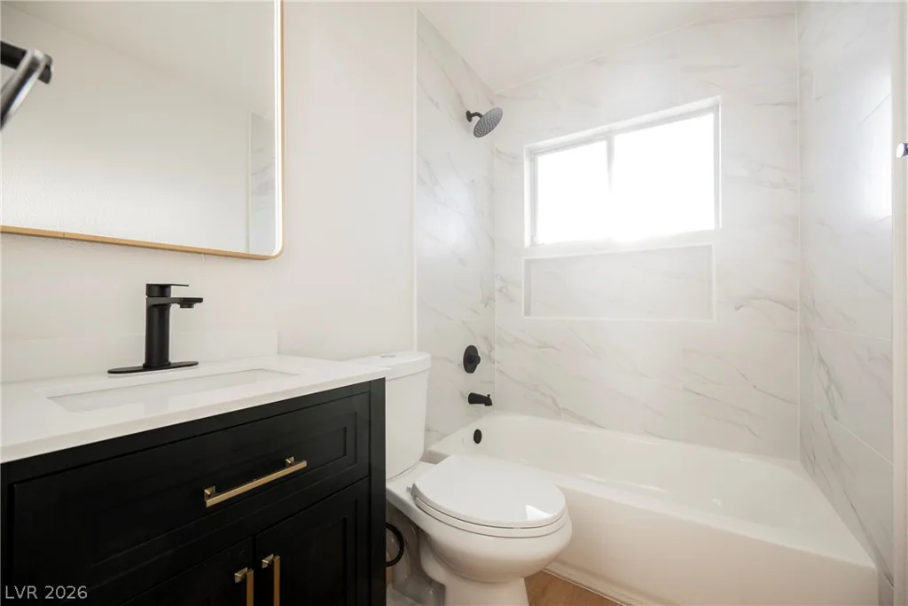 1004 Baker, Las Vegas, NV 89108