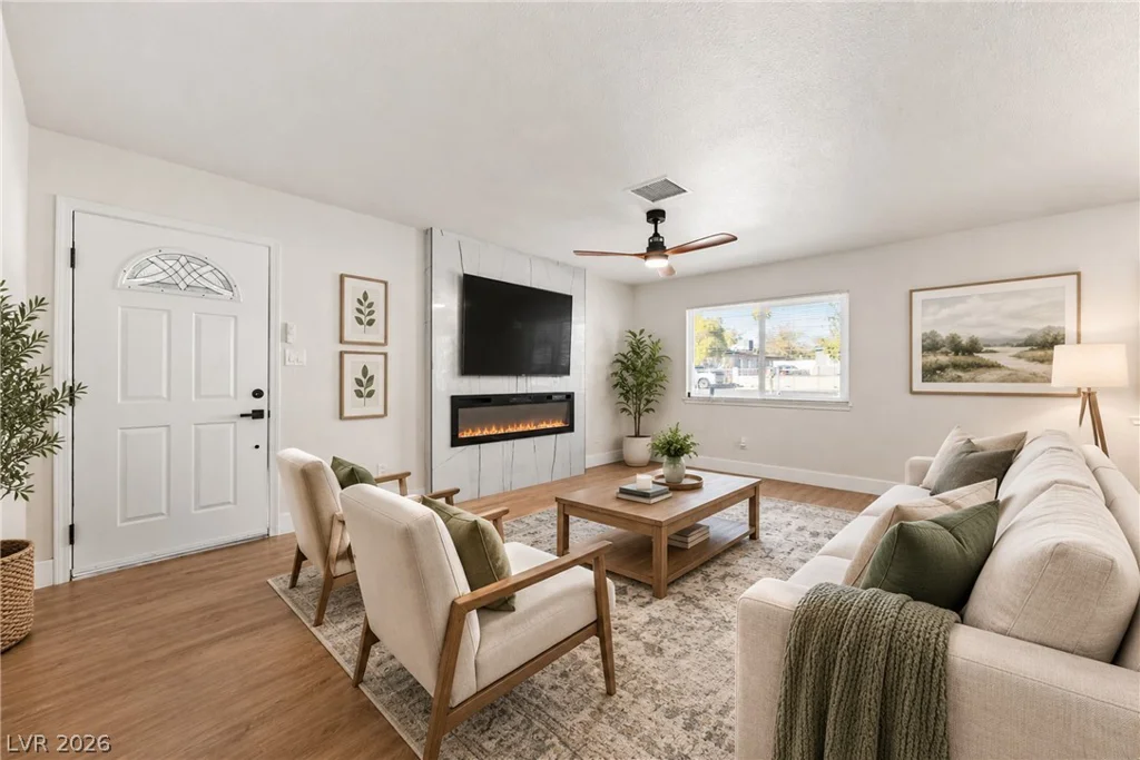 2608 Englestad, North Las Vegas, NV 89030