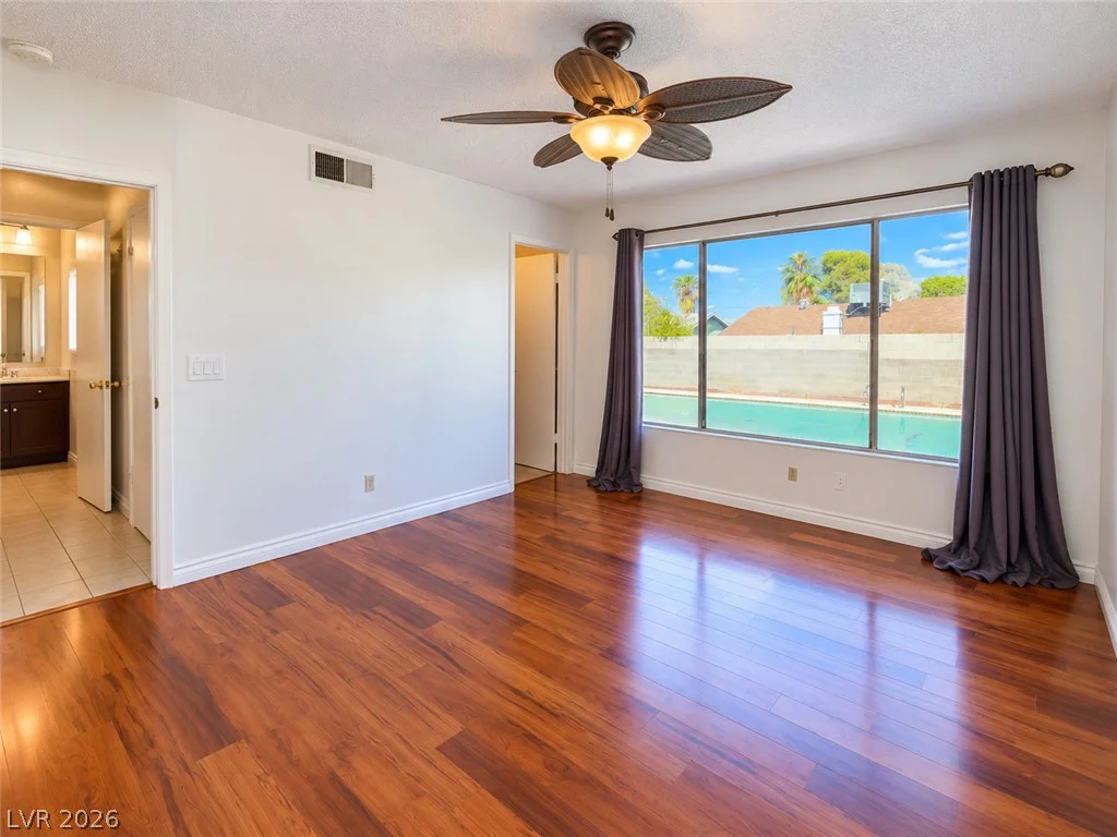 4124 Autumn, Las Vegas, NV 89120