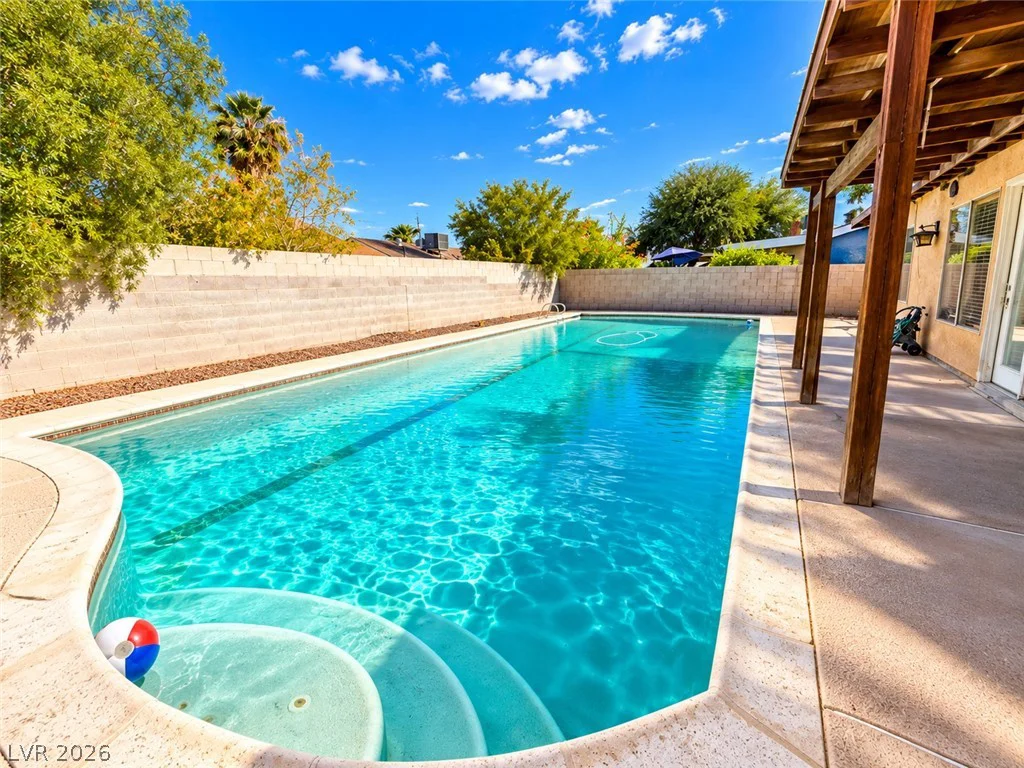 4124 Autumn, Las Vegas, NV 89120