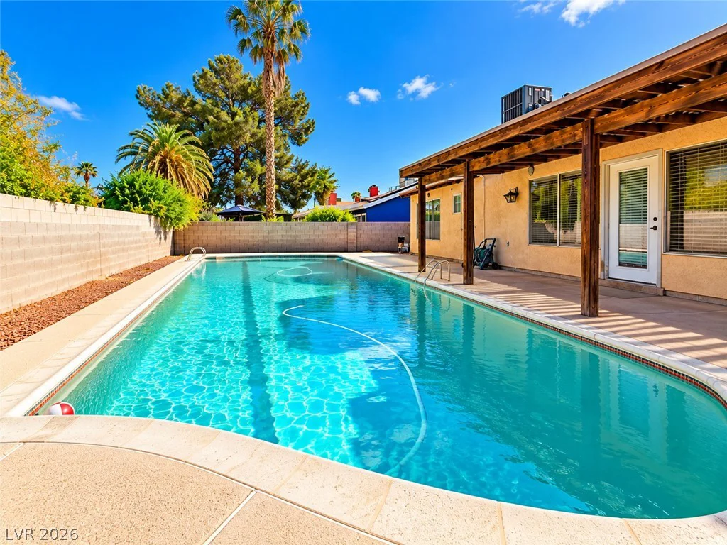 4124 Autumn, Las Vegas, NV 89120