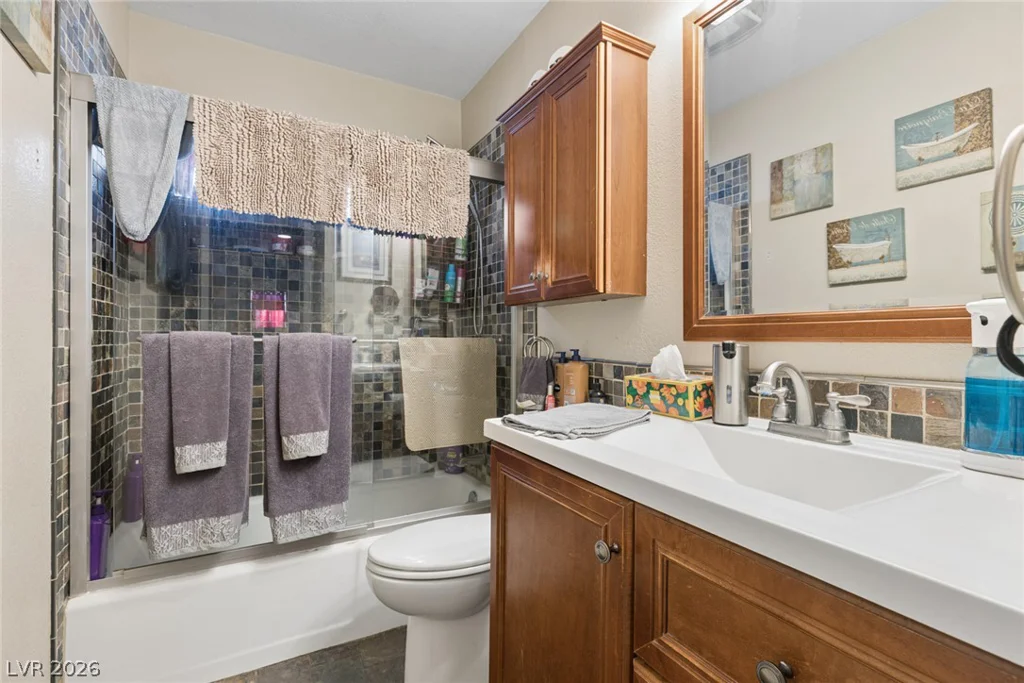 1305 Mojave, Las Vegas, NV 89101