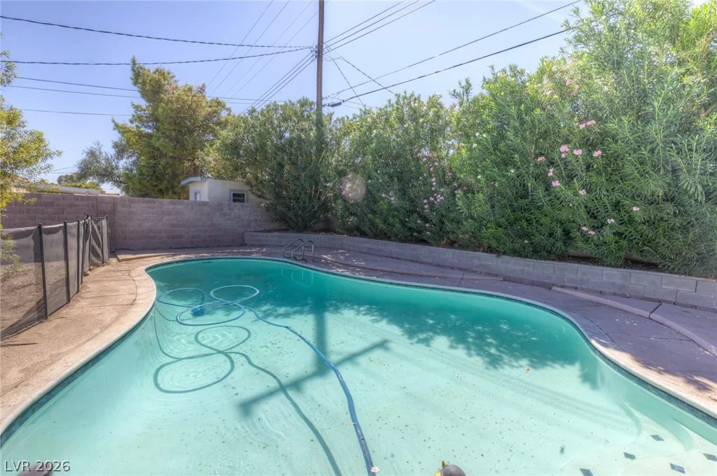 1305 Mojave, Las Vegas, NV 89101
