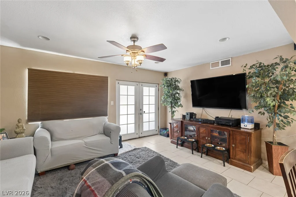 1305 Mojave, Las Vegas, NV 89101