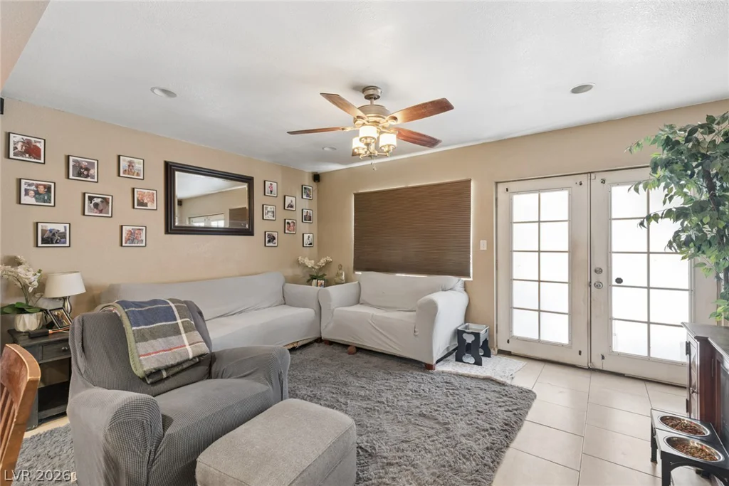 1305 Mojave, Las Vegas, NV 89101