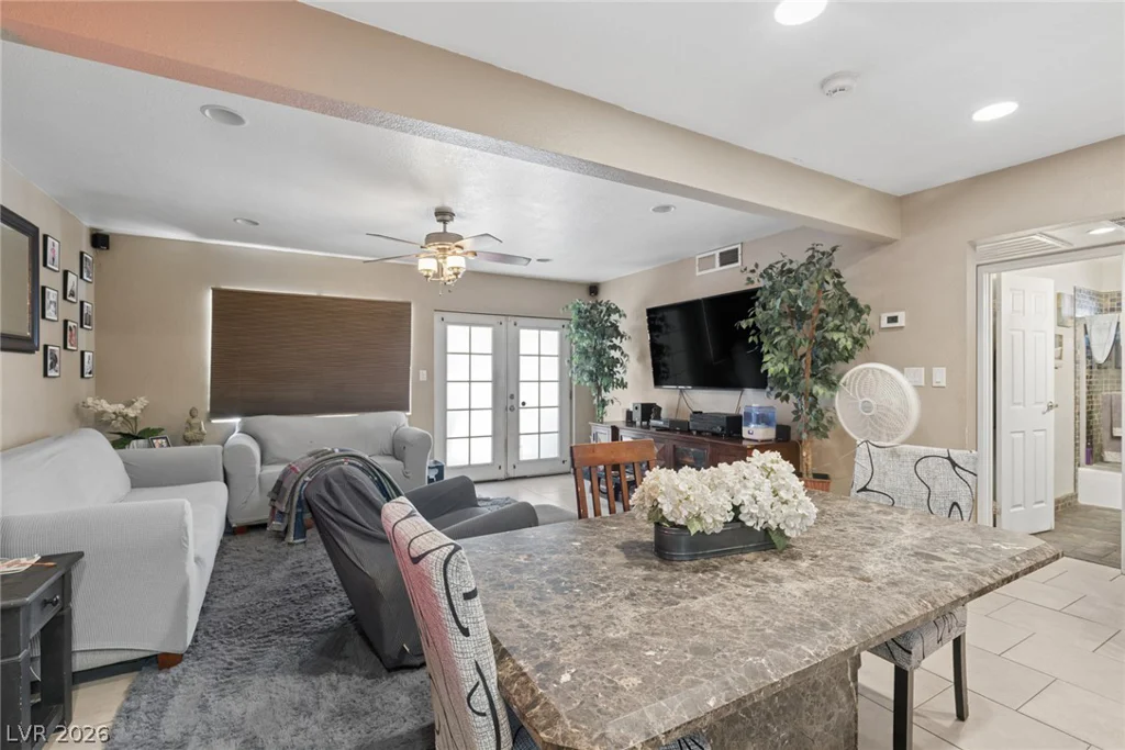 1305 Mojave, Las Vegas, NV 89101
