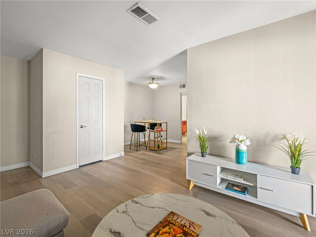 4450 Sandy River, Las Vegas, NV 89103