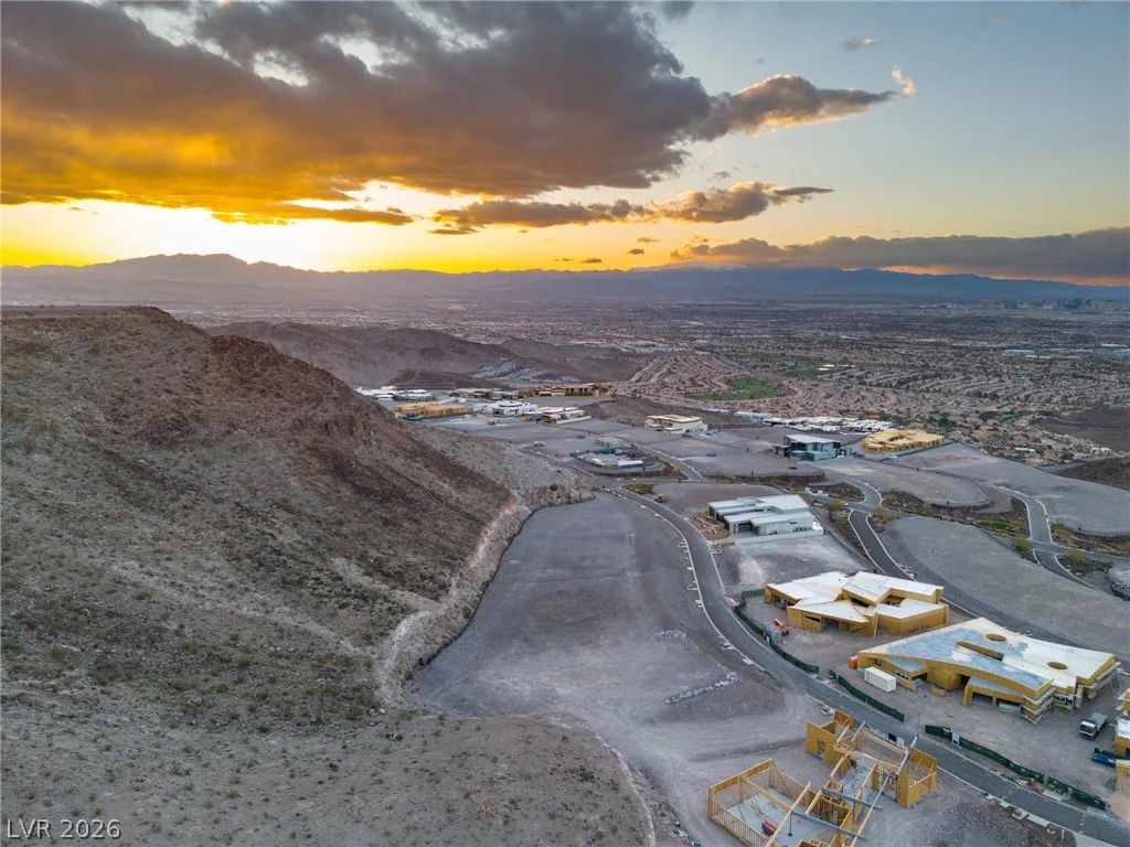 7 Chisel Crest, Henderson, NV 89012