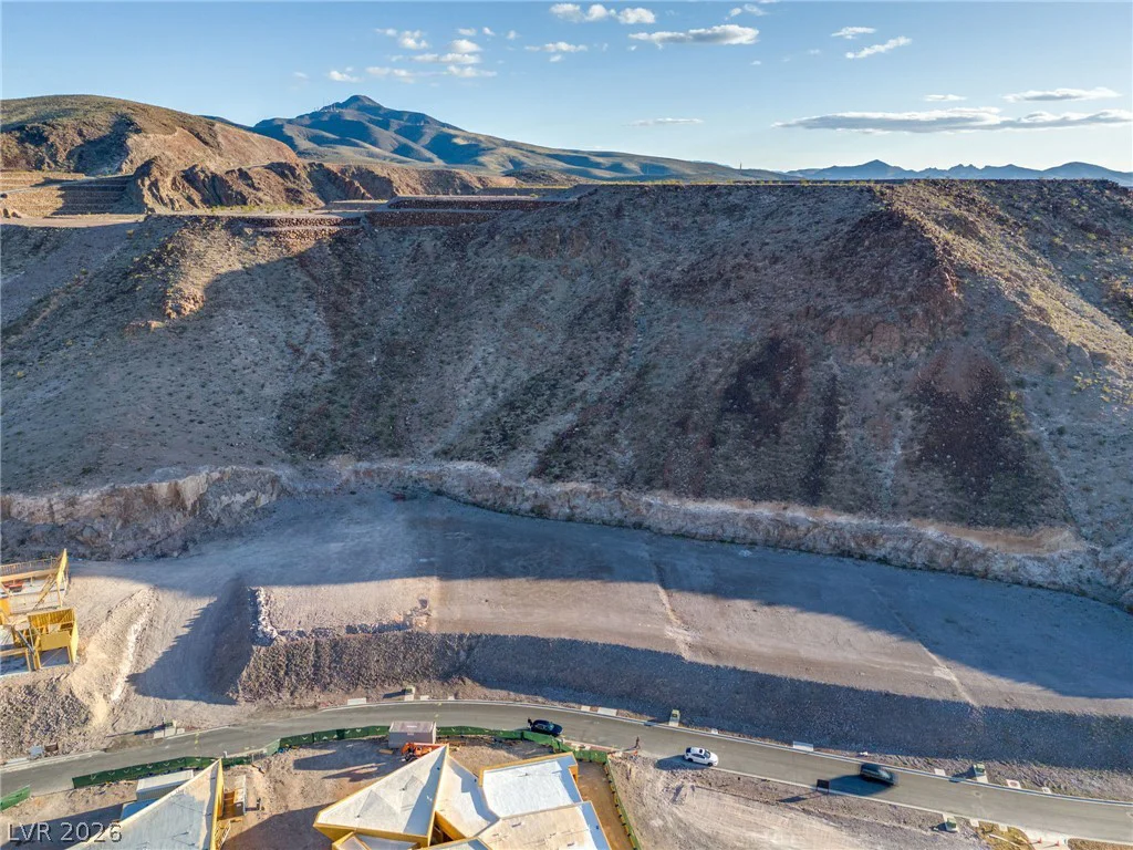 7 Chisel Crest, Henderson, NV 89012