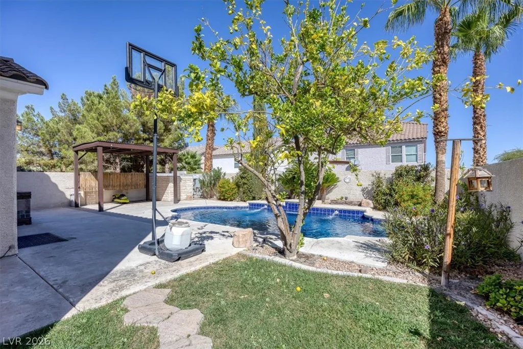 262 Fox Lake, Las Vegas, NV 89148