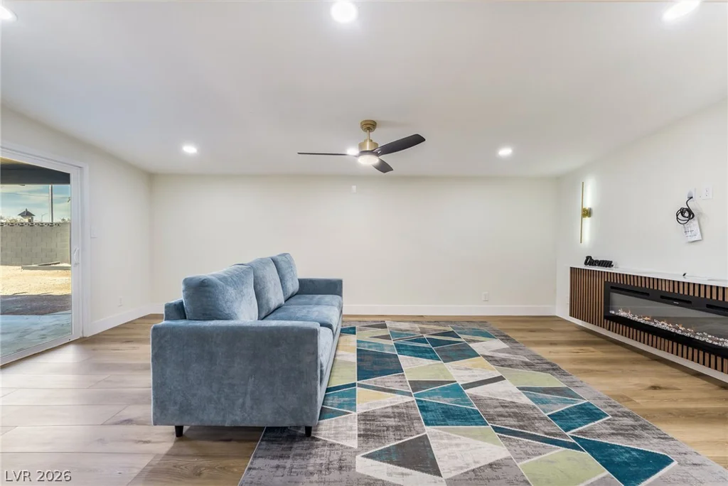 4214 Wyoming, Las Vegas, NV 89104