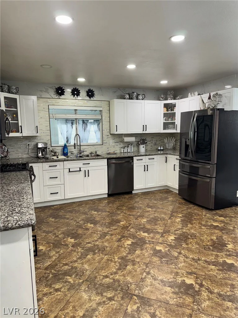3974 Arizona, Las Vegas, NV 89104