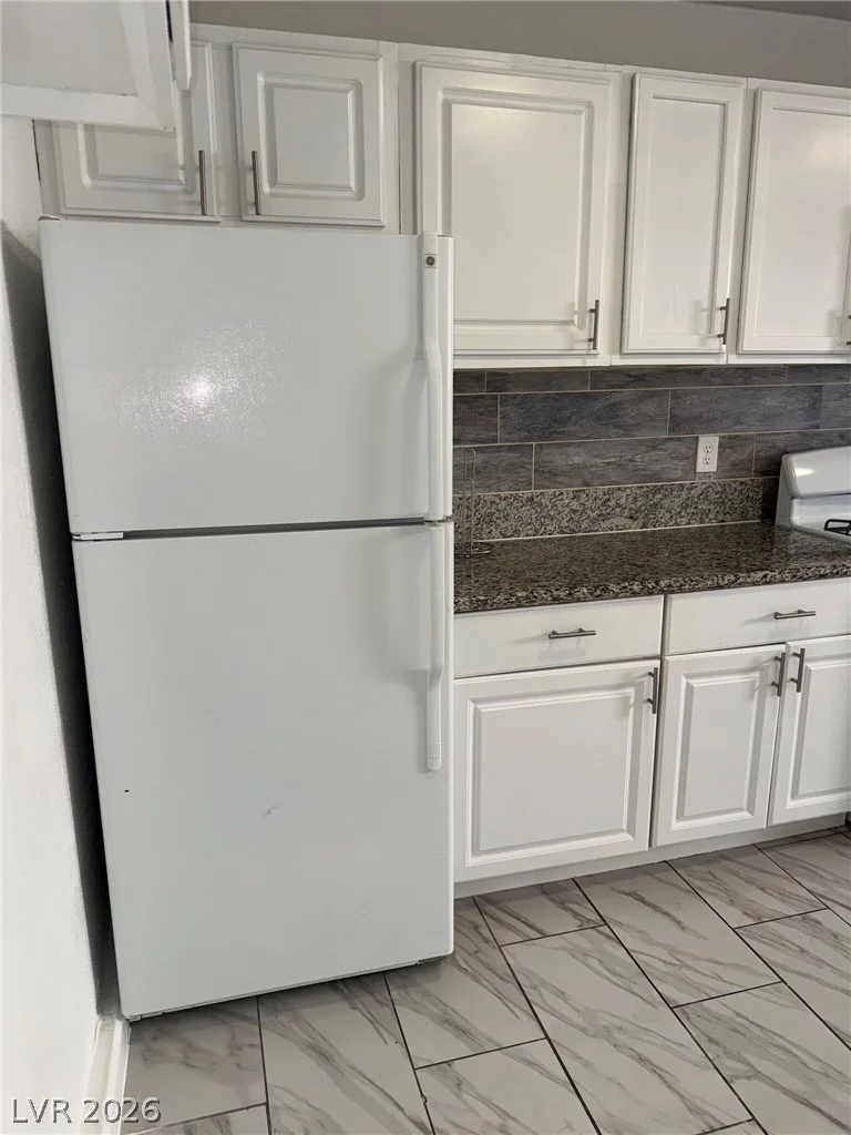 3974 Arizona, Las Vegas, NV 89104