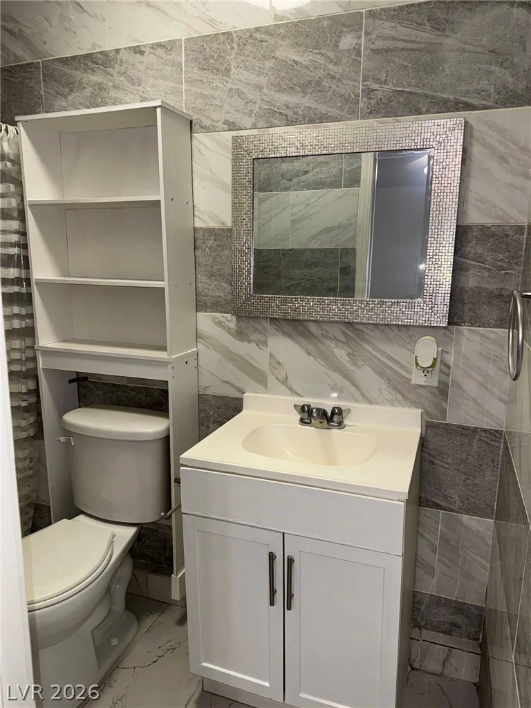 3974 Arizona, Las Vegas, NV 89104