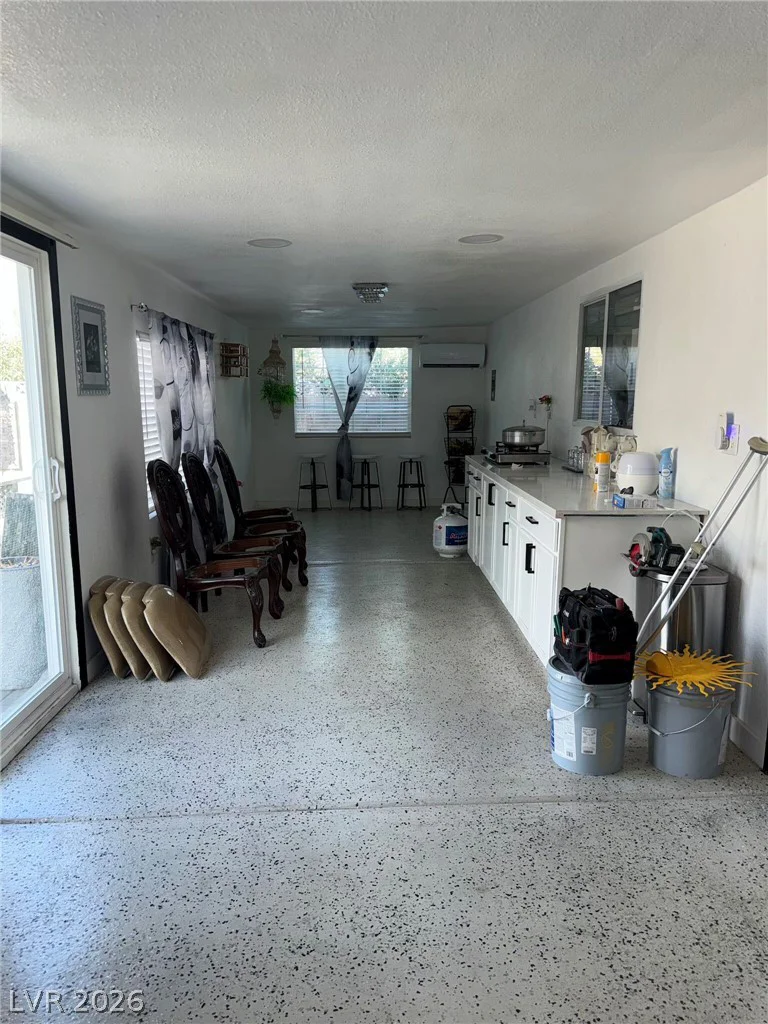 3974 Arizona, Las Vegas, NV 89104
