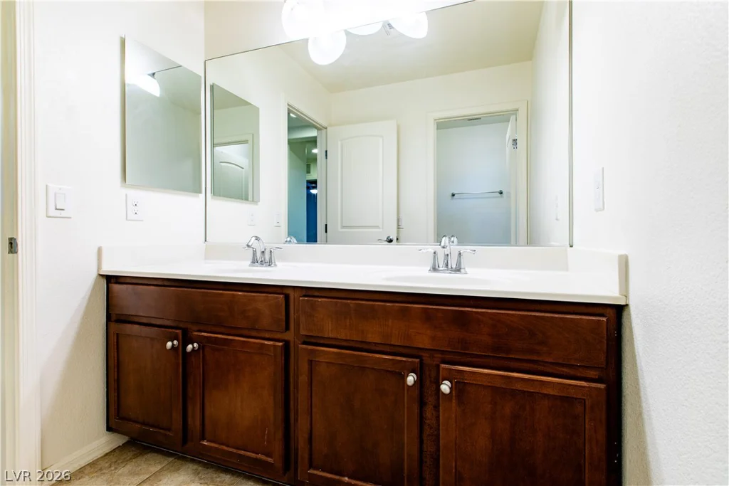7915 Dell Ridge, Las Vegas, NV 89179