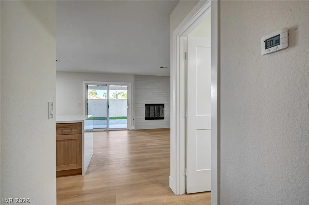 1600 Royal Canyon, Las Vegas, NV 89128