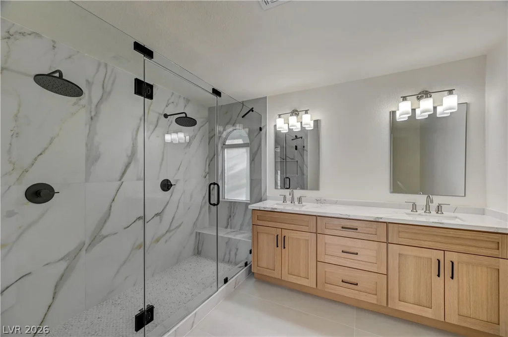 1600 Royal Canyon, Las Vegas, NV 89128