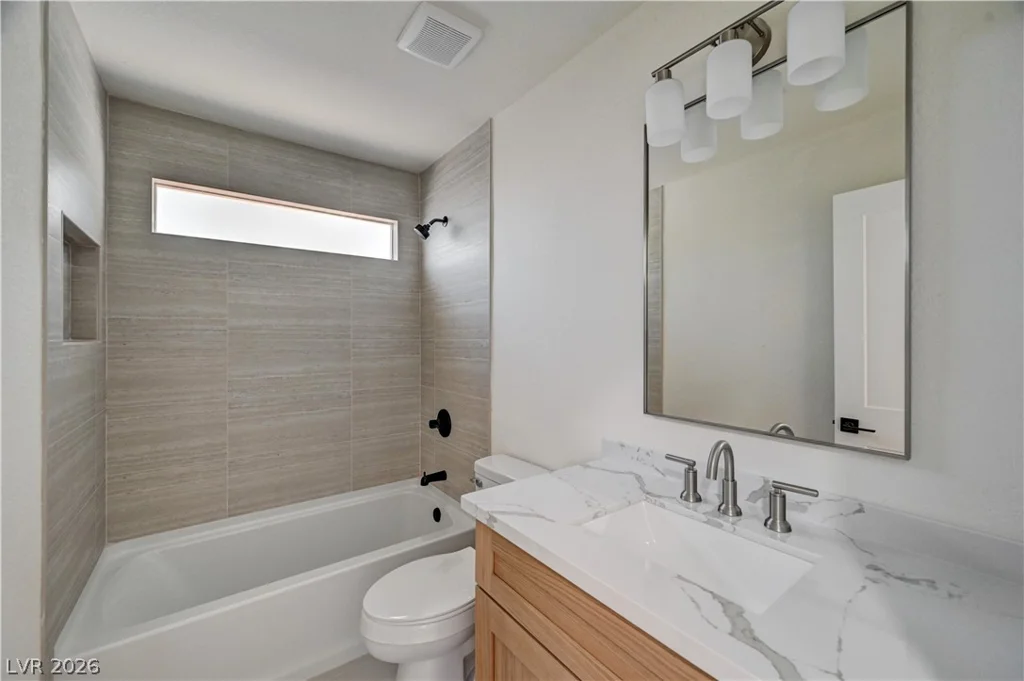 1600 Royal Canyon, Las Vegas, NV 89128