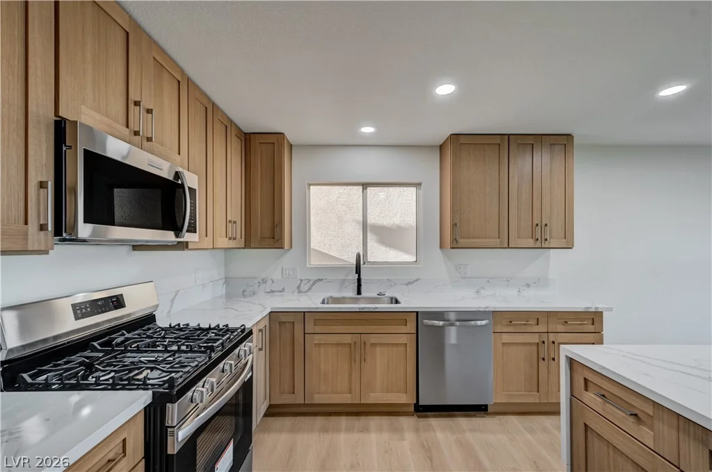 1600 Royal Canyon, Las Vegas, NV 89128