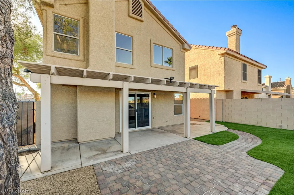 1600 Royal Canyon, Las Vegas, NV 89128
