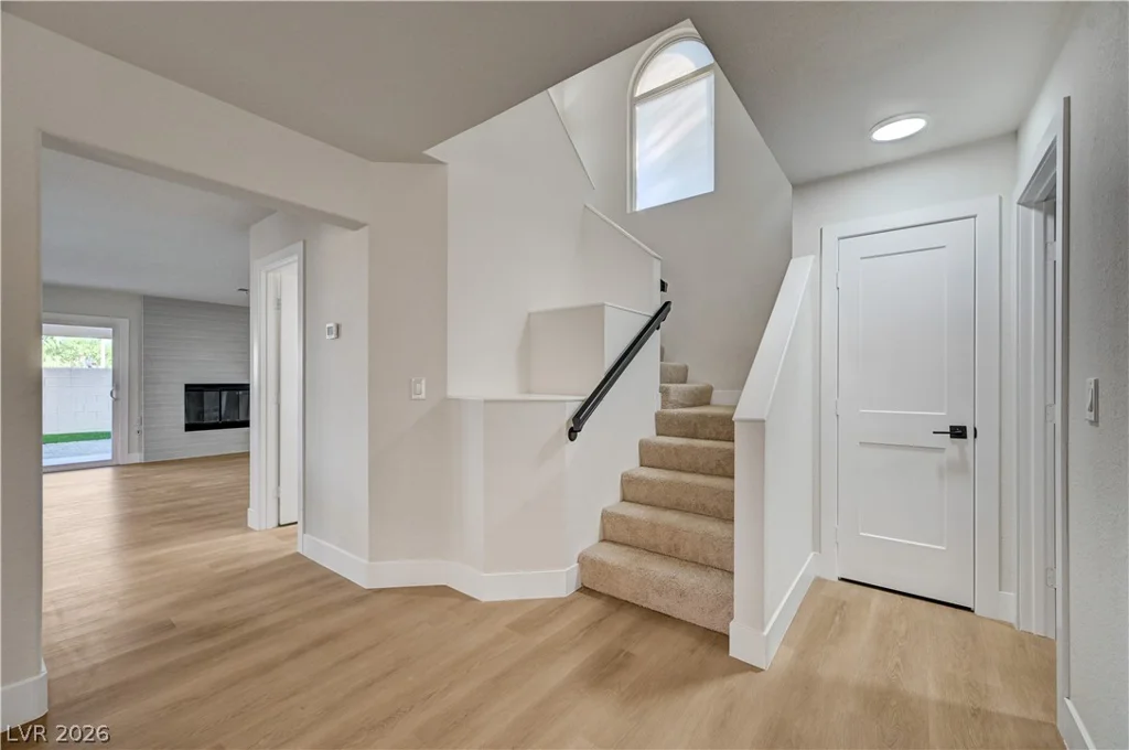1600 Royal Canyon, Las Vegas, NV 89128
