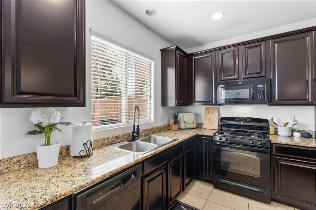 10569 Hartford Hills, Las Vegas, NV 89166