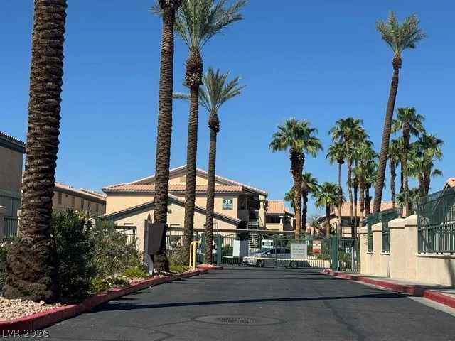 8410 Eldora, Las Vegas, NV 89117